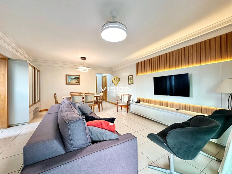 APARTAMENTO COM VISTA ETERNA PARA MAR E PRAÇA - RARIDADE: 3ª foto da galeria de imagens do imóvel
