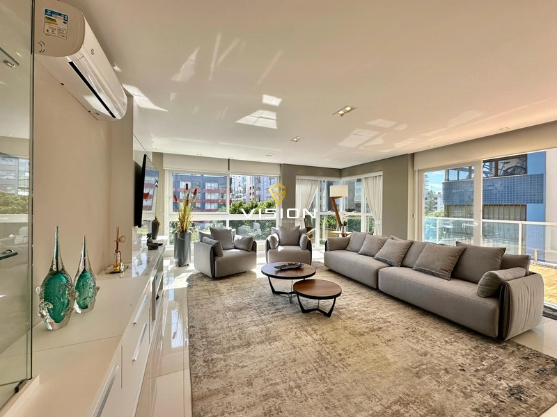 APARTAMENTO COM TERRAÇO PRÓXIMO A PRAÇA FLÁVIO BOIANOVSKI: 3ª foto da galeria de imagens do imóvel