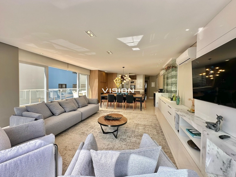 APARTAMENTO COM TERRAÇO PRÓXIMO A PRAÇA FLÁVIO BOIANOVSKI: 2ª foto da galeria de imagens do imóvel