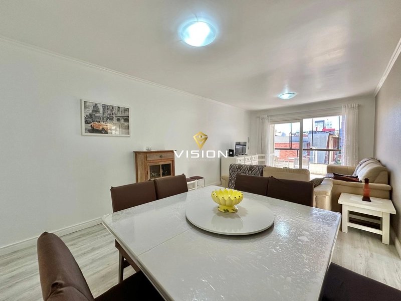 APARTAMENTO COM SACADA DE FRENTE -JUNTO AO MAR NO CORAÇÃO DA CIDADE !: 7ª foto da galeria de imagens do imóvel