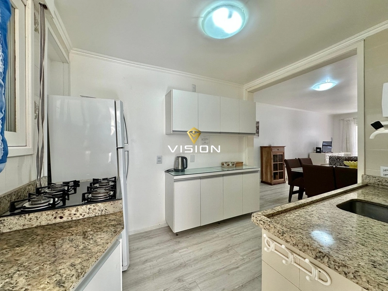 APARTAMENTO COM SACADA DE FRENTE -JUNTO AO MAR NO CORAÇÃO DA CIDADE !: 9ª foto da galeria de imagens do imóvel