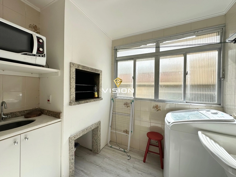 APARTAMENTO COM SACADA DE FRENTE -JUNTO AO MAR NO CORAÇÃO DA CIDADE !: 11ª foto da galeria de imagens do imóvel