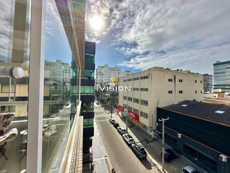 SACADA DE FRENTE - PRÓXIMO PRAÇA TIARAJU: 7ª foto da galeria de imagens do imóvel