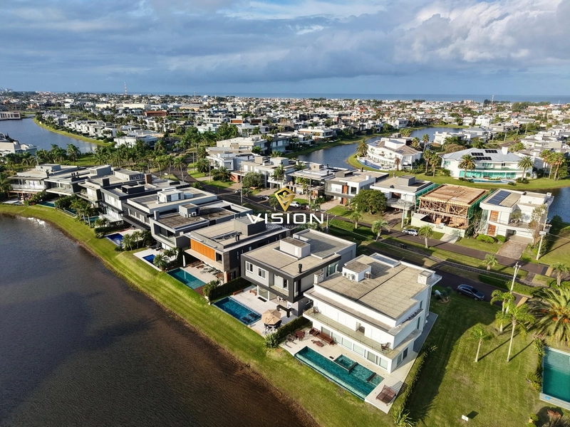 LINDO SOBRADO A BEIRA LAGO: 27ª foto da galeria de imagens do imóvel