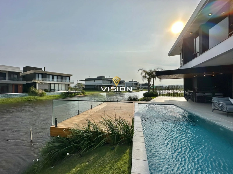 SOBRADO DE LUXO A BEIRA LAGO: 10ª foto da galeria de imagens do imóvel