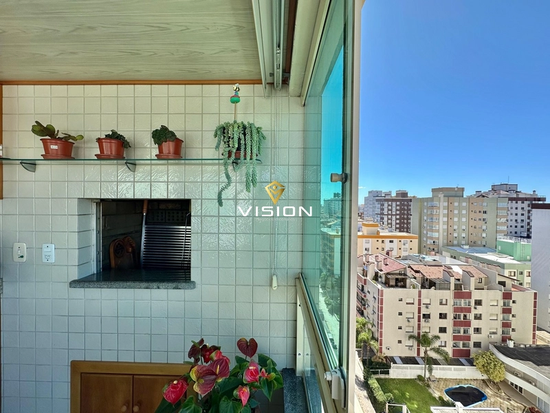 NO CORAÇÃO DA CIDADE -JUNTO AO MAR E COM SACADA DE FRENTE: 13ª foto da galeria de imagens do imóvel
