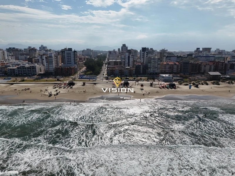 SACADA DE FRENTE AO LADO DA PRAÇA FLAVIO BOIANOVSKI: 24ª foto da galeria de imagens do imóvel