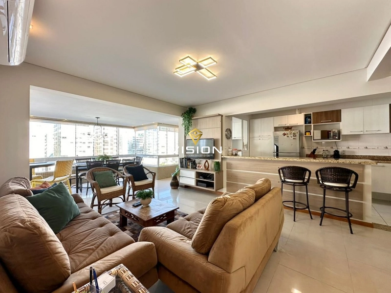 SACADA DE FRENTE PARA PRAÇA DO MARINA PARK