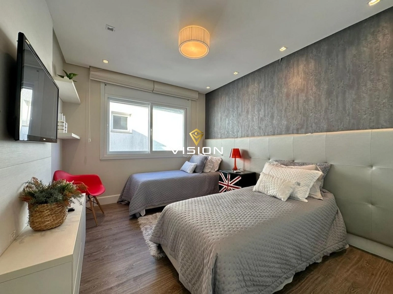 LINDO SOBRADO A BEIRA LAGO: 33ª foto da galeria de imagens do imóvel