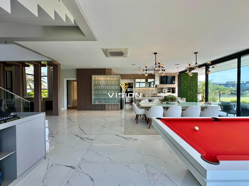 CASA DE ALTO PADRÃO DE ESQUINA: 14ª foto da galeria de imagens do imóvel