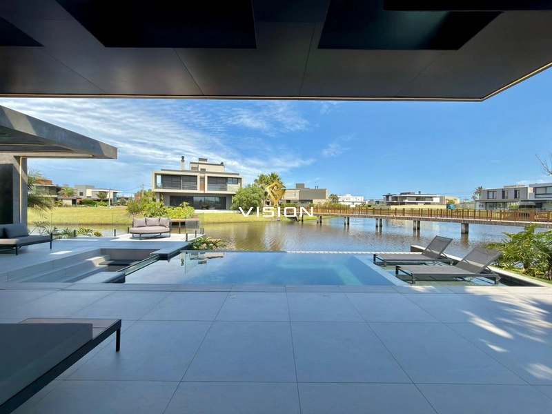 MEGA SOBRADO DE LUXO A BEIRA LAGO: 20ª foto da galeria de imagens do imóvel