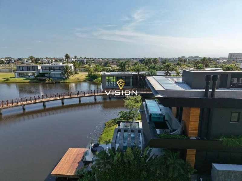 MEGA SOBRADO DE LUXO A BEIRA LAGO: 49ª foto da galeria de imagens do imóvel