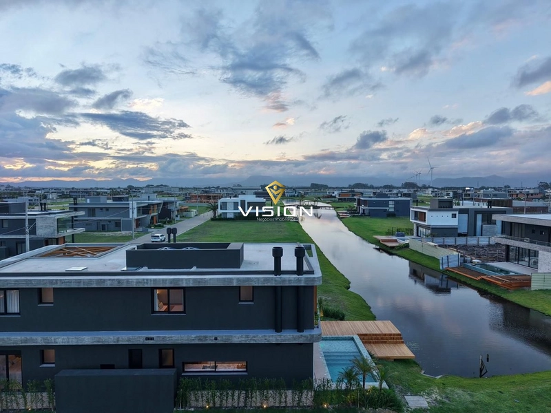 SOBRADO DE LUXO A BEIRA LAGO: 30ª foto da galeria de imagens do imóvel