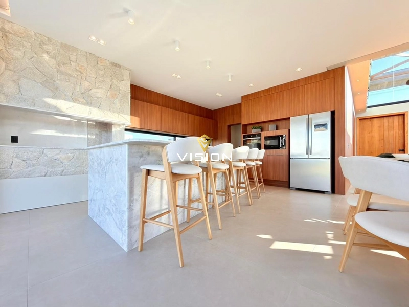 SOBRADO DE LUXO A BEIRA LAGO: 10ª foto da galeria de imagens do imóvel