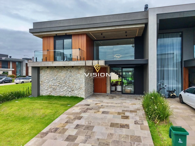 SOBRADO NO CONDOMÍNIO SUNSET: 1ª foto da galeria de imagens do imóvel