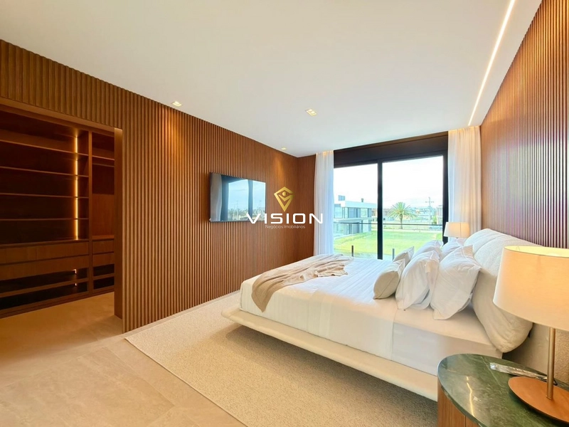 SOBRADO DE LUXO A BEIRA LAGO - NOVO E NUNCA USADO: 41ª foto da galeria de imagens do imóvel