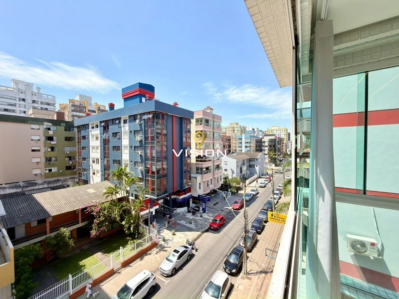 NO CENTRO DA CIDADE - PRÓXIMO A PRAÇA DO MINI GOLF: 15ª foto da galeria de imagens do imóvel