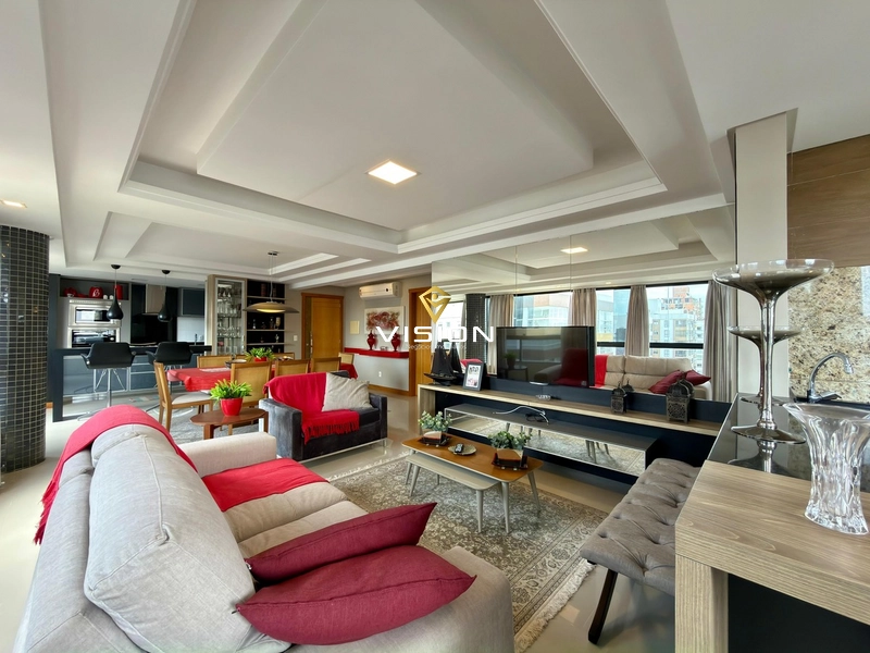 SACADA DE FRENTE PARA PRAÇA TIARAJU - VISTA PARA O MAR: 1ª foto da galeria de imagens do imóvel