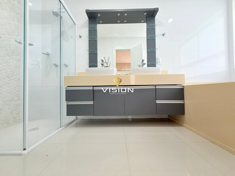 100 METROS DA PRAIA - PRÓXIMO A PRAÇA TIARAJU - BAIRRO NAVEGANTES: 26ª foto da galeria de imagens do imóvel