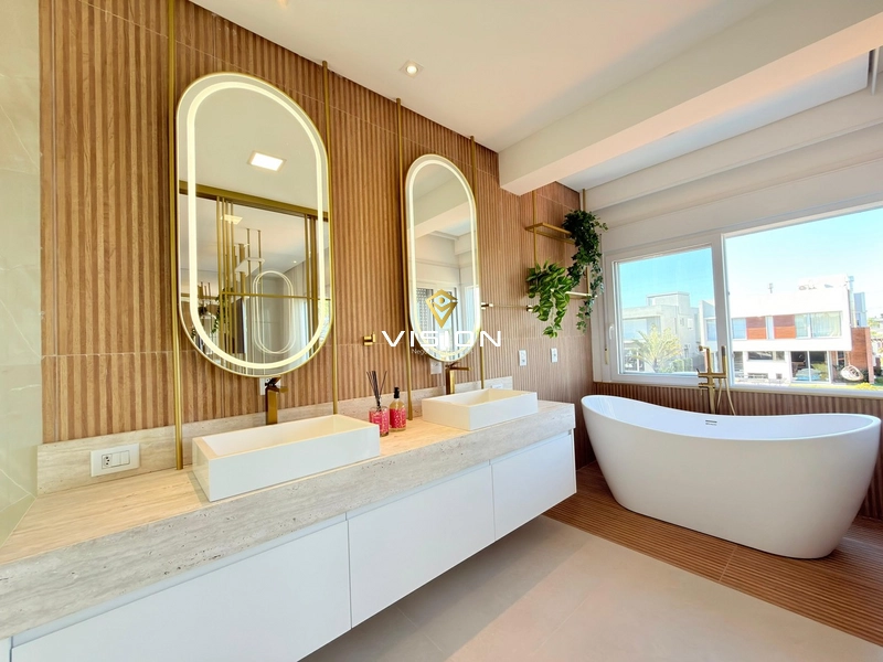 BELÍSSIMA CASA A BEIRA LAGO - LUXO E CONFORTO EM UM SÓ LUGAR: 38ª foto da galeria de imagens do imóvel