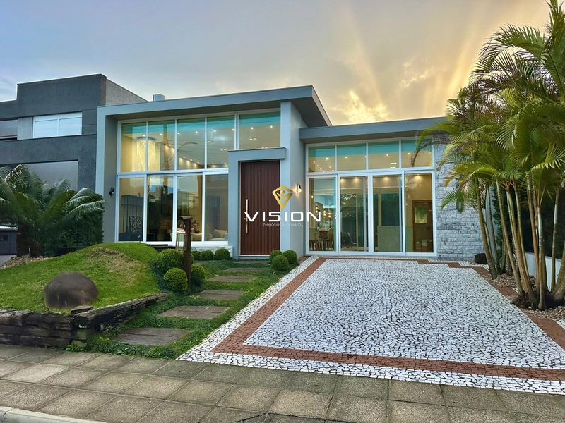 CONDADO DE CAPÃO COM SOBRADO À VENDA!