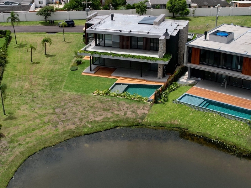 Sobrado Beira Lago Esquina Área verde: 34ª foto da galeria de imagens do imóvel