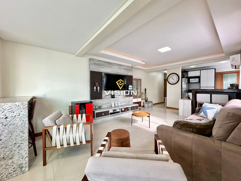 APARTAMENTO COM VISTA MAR E PRAÇA LUIS BASSANI: 2ª foto da galeria de imagens do imóvel