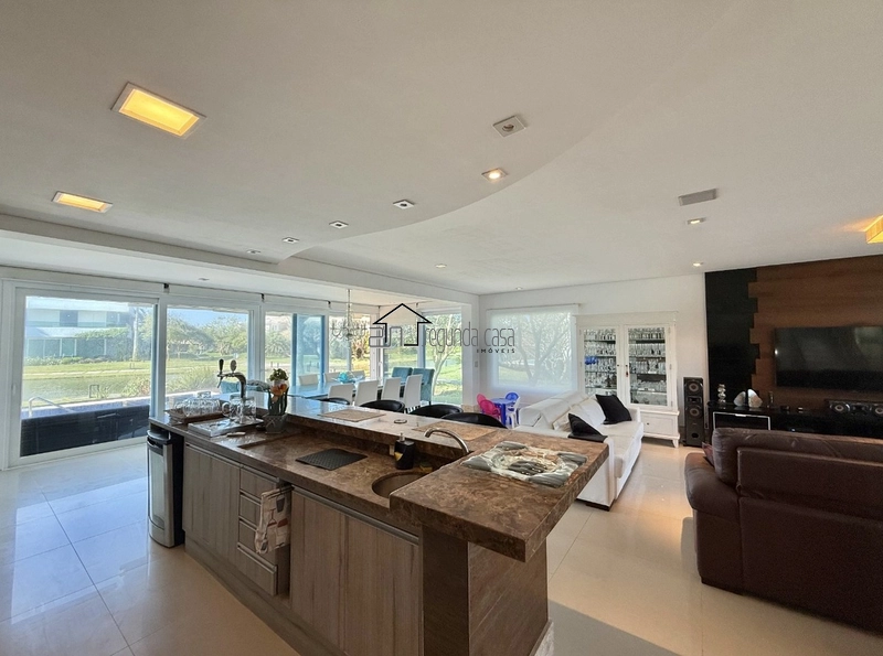 Sobrado beira lago: 24ª foto da galeria de imagens do imóvel