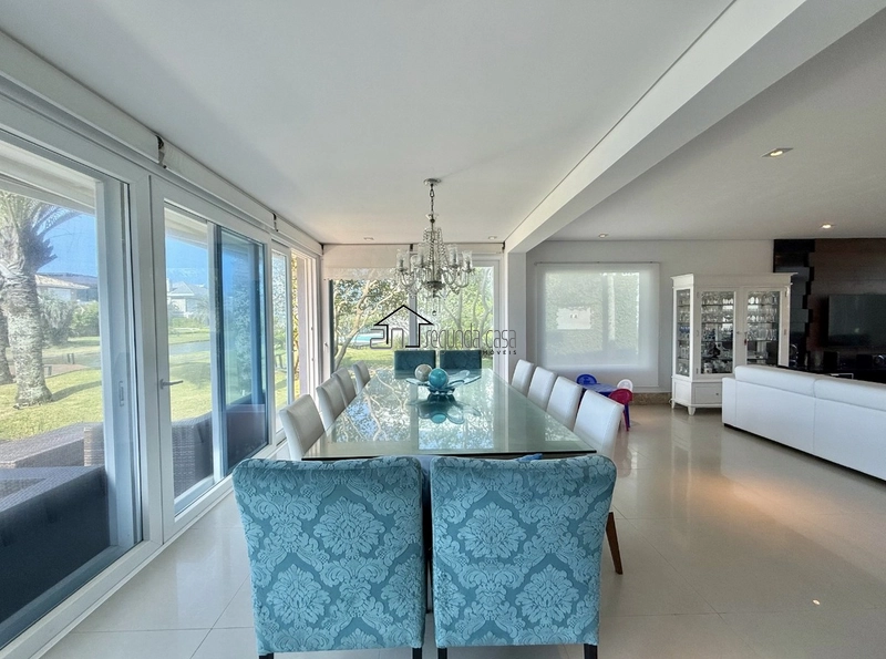 Sobrado beira lago: 25ª foto da galeria de imagens do imóvel