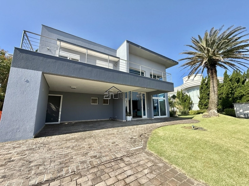 Sobrado beira lago: 1ª foto da galeria de imagens do imóvel