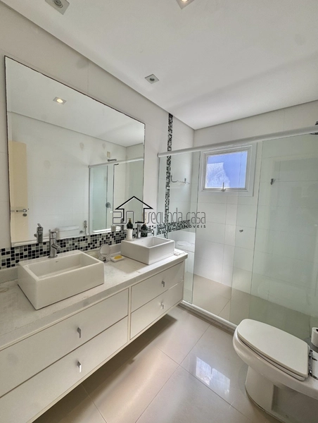 Sobrado beira lago: 40ª foto da galeria de imagens do imóvel