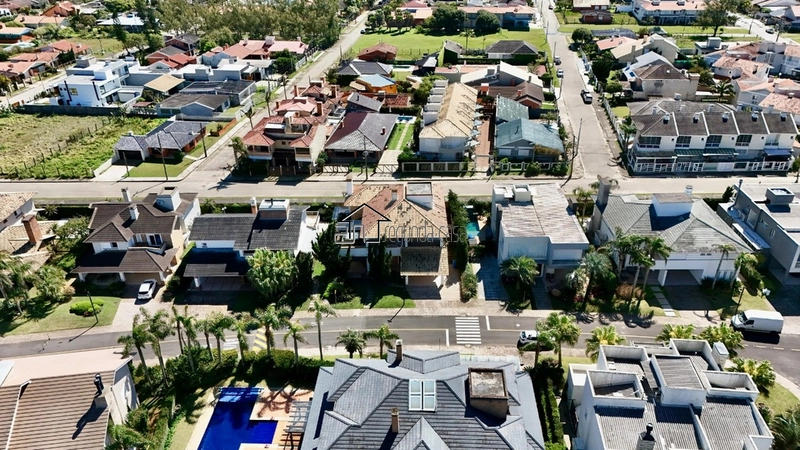 Sobrado em condomínio a beira mar: 41ª foto da galeria de imagens do imóvel