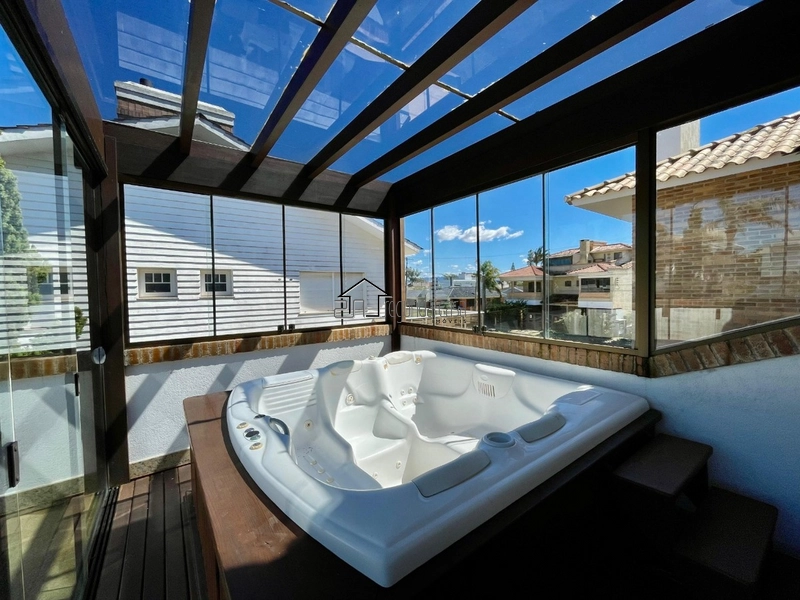 Sobrado em condomínio a beira mar: 12ª foto da galeria de imagens do imóvel