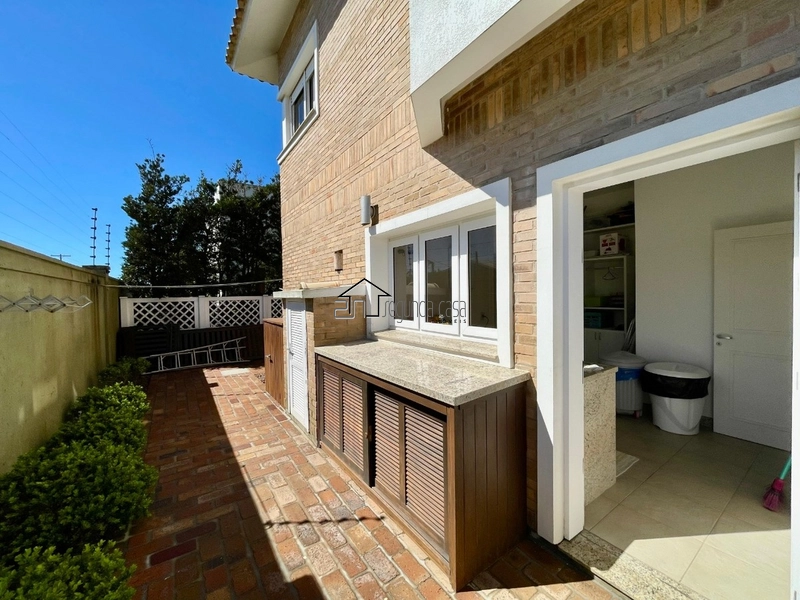 Sobrado em condomínio a beira mar: 36ª foto da galeria de imagens do imóvel