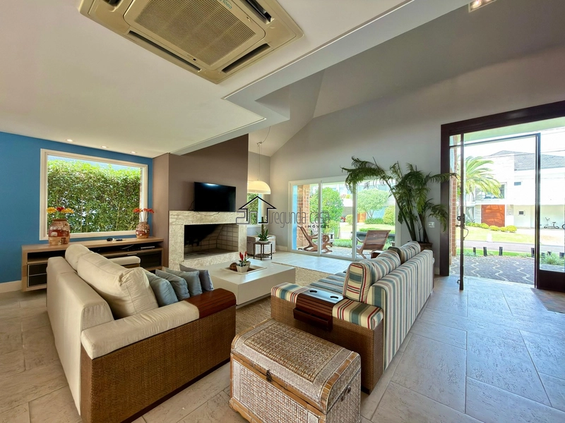 Sobrado beira lago à venda no Condomínio Bosques de Atlântida, em Xang: 50ª foto da galeria de imagens do imóvel