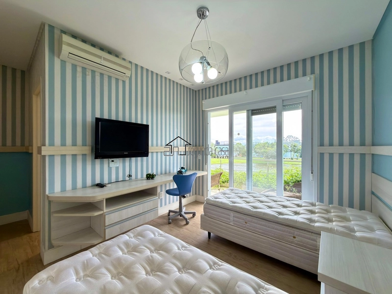 Sobrado beira lago à venda no Condomínio Bosques de Atlântida, em Xang: 33ª foto da galeria de imagens do imóvel