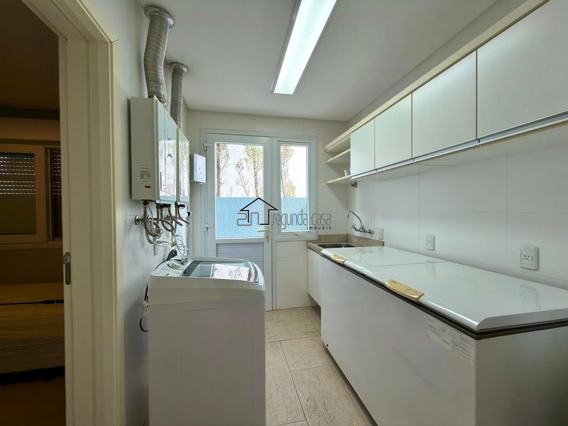 Sobrado beira lago à venda no Condomínio Bosques de Atlântida, em Xang: 12ª foto da galeria de imagens do imóvel