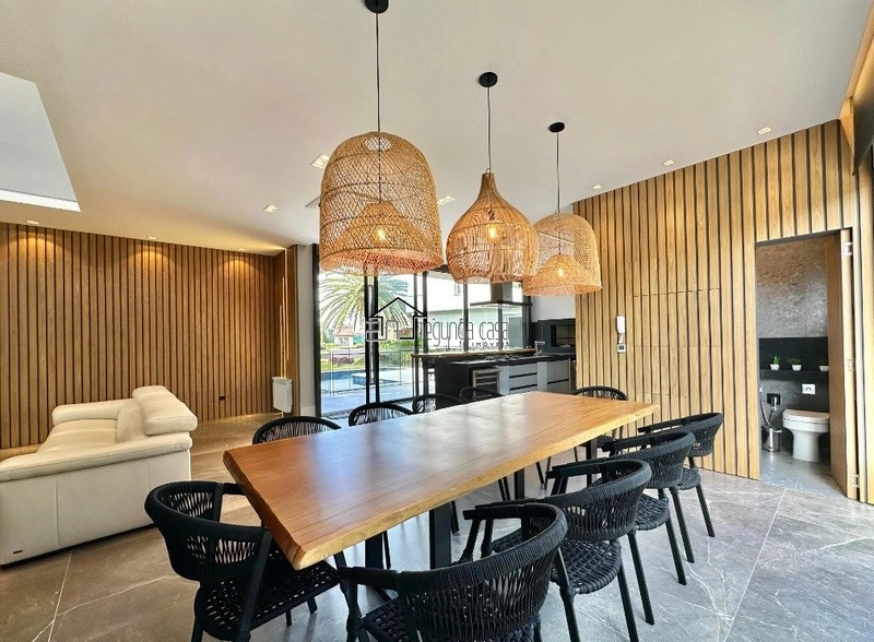 Sobrado com 400 m² mobiliado e decorado: 3ª foto da galeria de imagens do imóvel