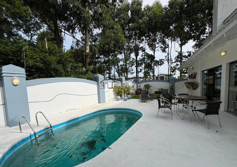 Excelente sobrado com piscina: 12ª foto da galeria de imagens do imóvel