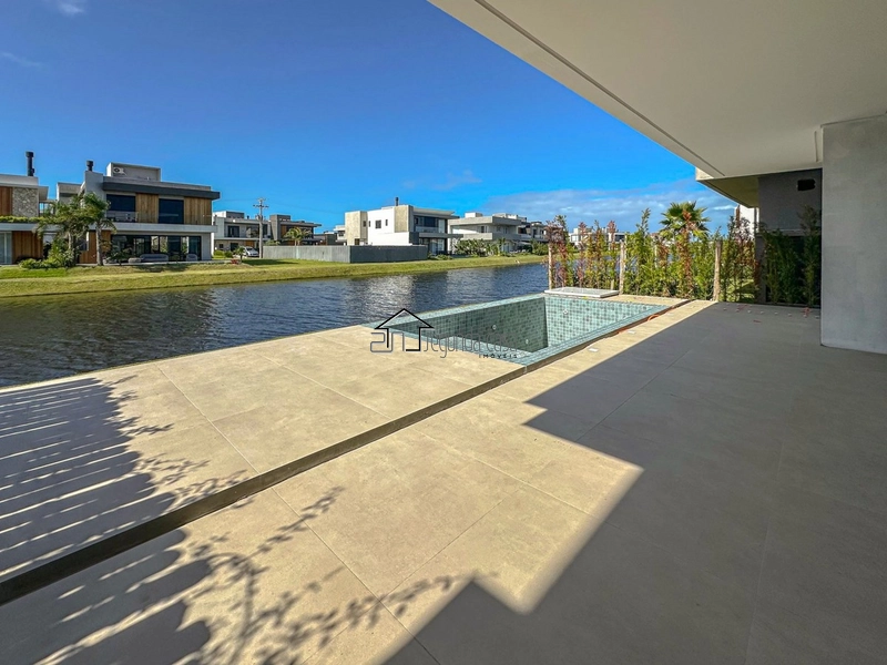 Sobrado beira lago,: 2ª foto da galeria de imagens do imóvel