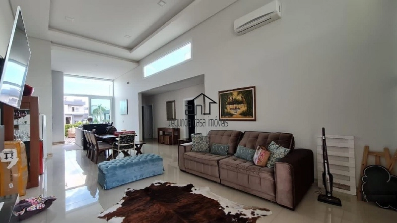 Incrível casa composta por 4 suítes: 3ª foto da galeria de imagens do imóvel