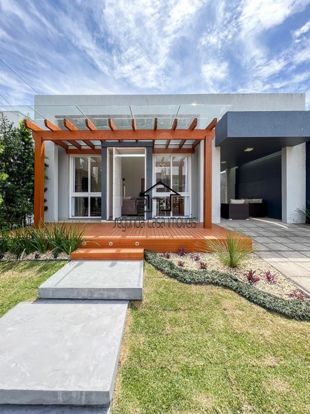Linda casa mobiliada e decorada no condomínio Las Palmas: 1ª foto da galeria de imagens do imóvel