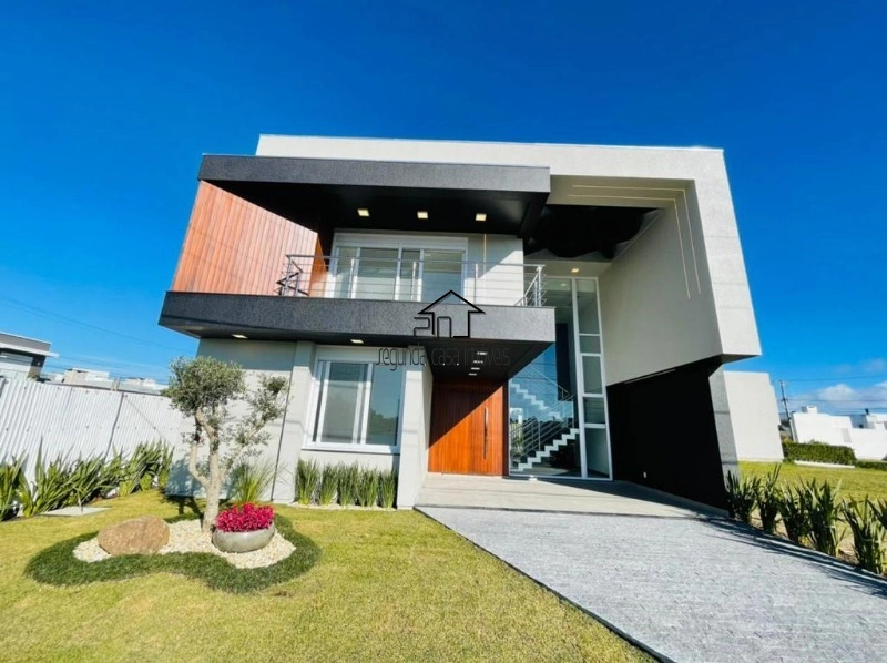 Sobrado novo e com vista para o lago: 1ª foto da galeria de imagens do imóvel