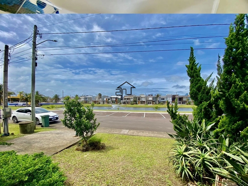 Casa frente para lago: 8ª foto da galeria de imagens do imóvel