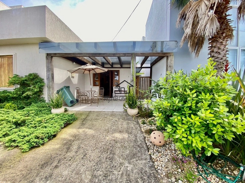 Casa frente para lago: 2ª foto da galeria de imagens do imóvel