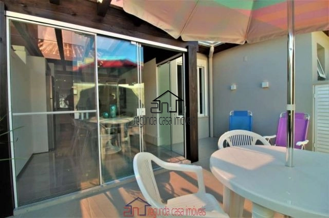 Casa 3 dormitórios: 4ª foto da galeria de imagens do imóvel