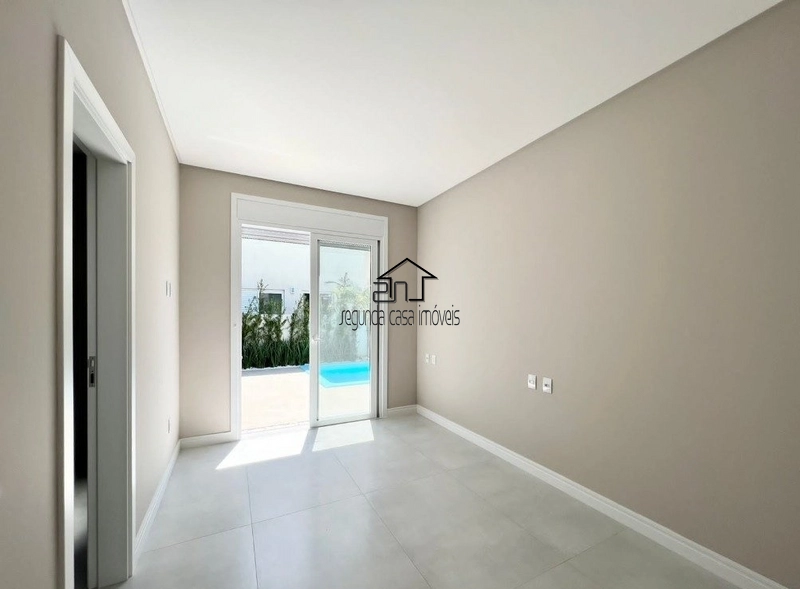 Casa nova com piscina: 4ª foto da galeria de imagens do imóvel