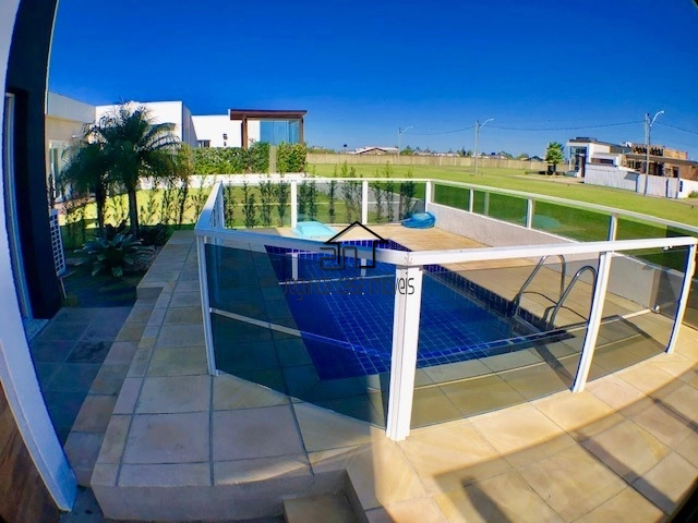 Sobrado com piscina: 7ª foto da galeria de imagens do imóvel