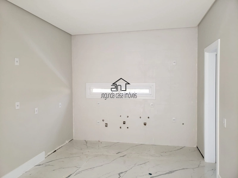 Casa com 196 m²: 8ª foto da galeria de imagens do imóvel