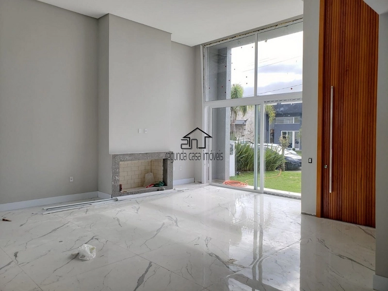 Casa com 196 m²: 2ª foto da galeria de imagens do imóvel